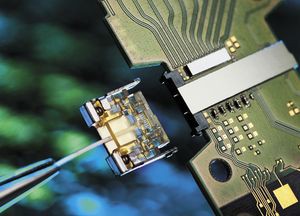 Intel за­мена­ медных проводов на оптику