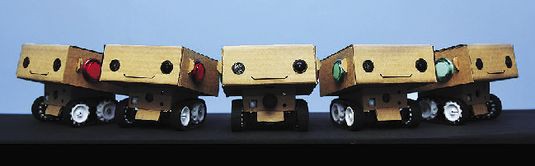 фильм, снятый роботами о людях