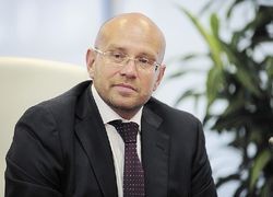 Дмитрий Назипов