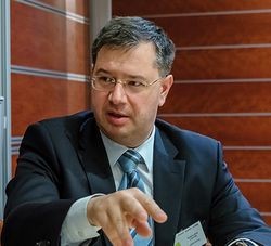 Сергей Золотарев