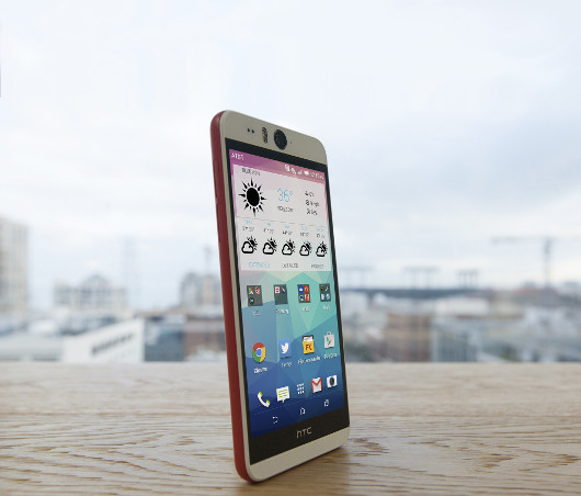 HTC Desire Eye: Если бы не цена