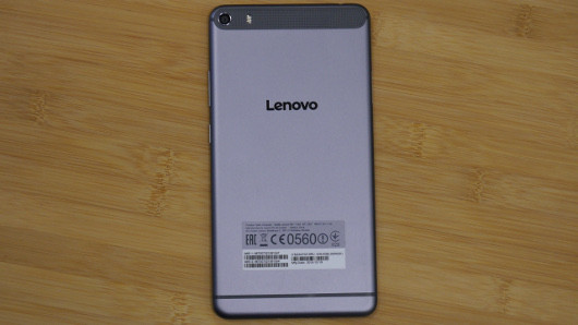 Lenovo Phab Plus: Смартфон на две руки