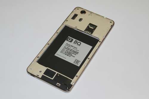 Модель основана на чипсете MTK6735