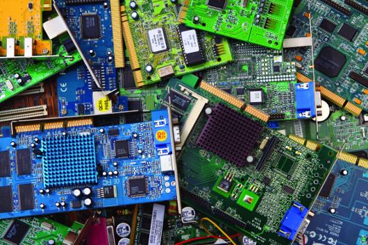 Грязная и опасная сторона технологий