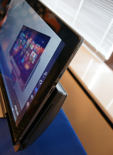 Asus показала новый моноблок-трансформер