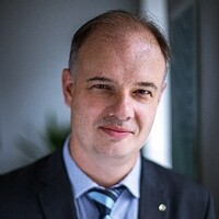 Олег Гиацинтов