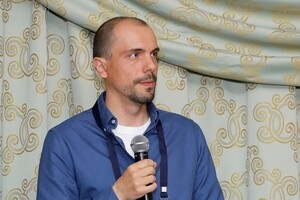 Андрей Голов