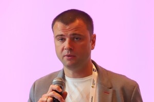 Михаил Комаров