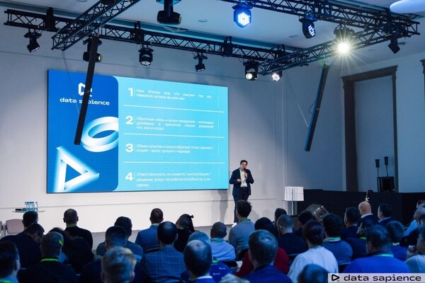 Андрей Кондратов