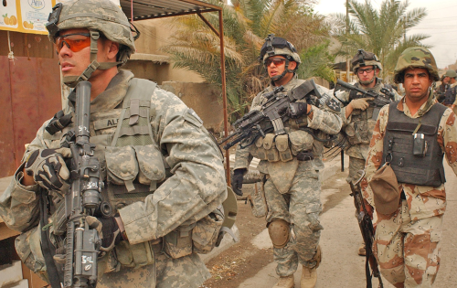 Жилет защитит от травм и придаст силы 