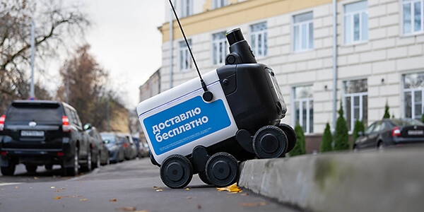 «Яндекс» увеличит выпуск роботов-доставщиков