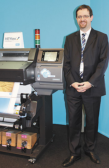 Широкий формат из одних рук