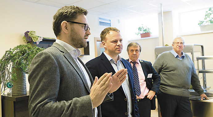 Неслучайные связи