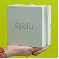 Рисунок 1. Решение компании Siklu для подключения малых сот работает в диапазоне 60 ГГц, потребляет менее 15 Вт и обеспечивает гигабитную пропускную способность при типичной дальности подключения 200–300 м. Заявленная стоимость — менее 2000 долларов.