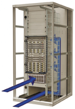 Рис. 6. В стойках Minkels используются простые  аксессуары, которые позволяют перенаправить поток охлаждающего воздуха в нужном направлении