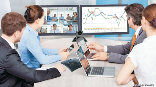 Отличительная особенность новых комплектов для ВКС от ClearOne — включение в них годовой подписки на использование виртуальной переговорной комнаты в облаке Spontania, в которой могут «собраться» до 25 участников