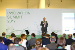 Йохан Вандерплаетсе: Чтобы одновременно обеспечить рост потребления электроэнергии и сокращение выбросов углекислого газа, необходимо существенно повысить эффективность ее производства, доставки и потребления.