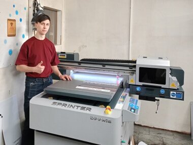 «Смарт-Т» установлен УФ-планшетник Sprinter DPP A1E в «МОСПРОМЗНАКе»