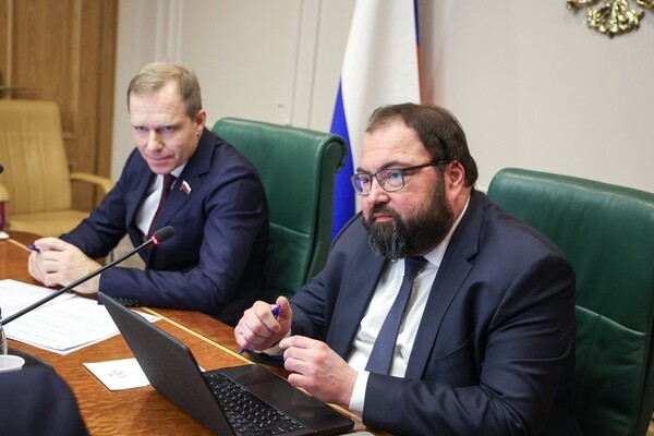 Минцифры: Интернет в самолетах может появиться уже в 2027 году