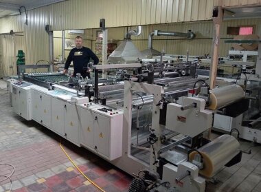 Пакетоделательная машина S-Dai SDH-800SC установлена в производственной фирме Erika