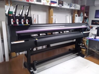 «Смарт-Т» установила второй экосольвентник Mimaki CJV150 в РПК «Бот Сад» 