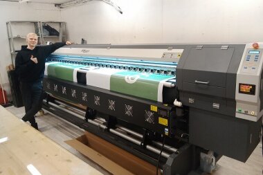 «КОВЧЕГ» установила комплекс для трехметровой экосольвентной печати в РПК «МиР»