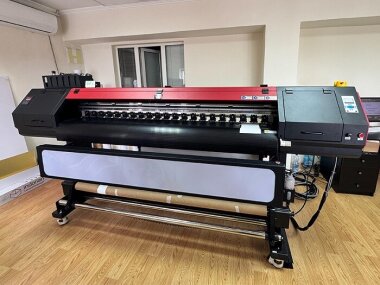 ГК «РУССКОМ» установила УФ-принтер G!Digital UV-740D в РА «Legko»