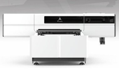 «ЛРТ» начала поставки усовершенствованного китайского сувенирного УФ-принтера Miaki UV6090PEIII-II