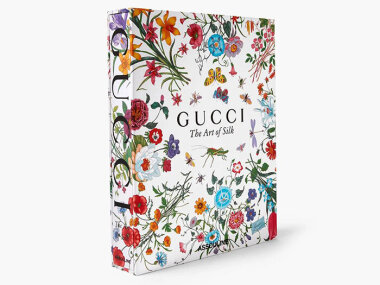 Издательство Assouline выпускает книгу Gucci: The Art of Silk