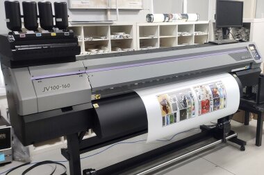 «Смарт-Т» установила уже пятый принтер Mimaki на производстве фотообоев Wall Street