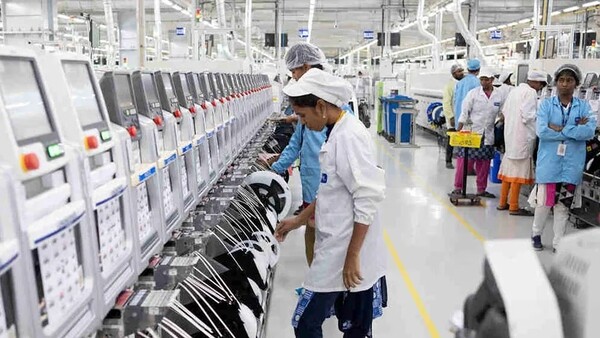 Bloomberg: каждый пятый «айфон» изготавливается в Индии