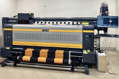«Текстиль и Технологии» запустила флажный принтер TRUJET FL8 в РА RGB из Пензы