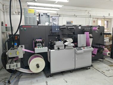 «Смарт-Т» установила отделочную этикеточную машину Brotech в типографии «Эталон и К»