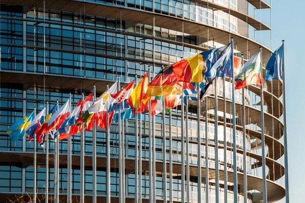 ЕС подаст в суд на пять стран за несоблюдение закона о цифровых услугах