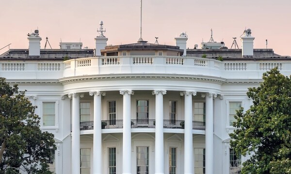 США скорректируют ограничения на экспорт ИИ-чипов