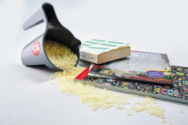 Клей: чем склеить всю полиграфию