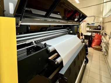 «Текстиль и Технологии» установила принтер TRUJET M8 NEW в «Артели»