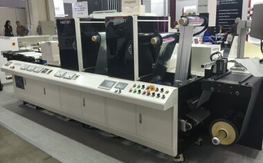 Гибридная УФ-струйная цифровая машина Haotian для декорирования этикеточной продукции заработает в типографии «Печатный дом РУ»