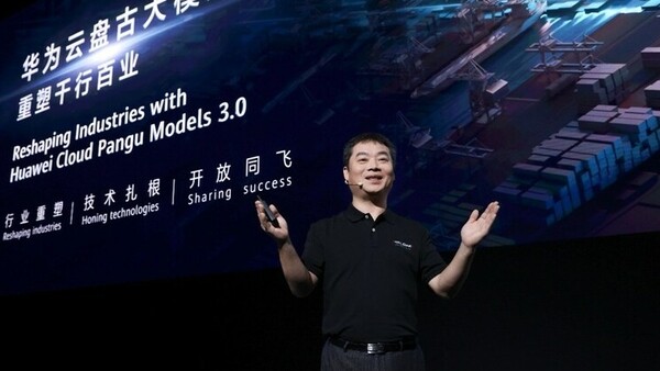 Скандал в стане китайского ИИ: Huawei обвиняют в краже наработок у Alibaba