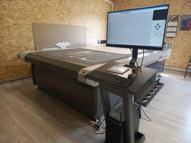 Режущий плоттер RUK MTC06  установлен в краснодарской «Принт-комплект»