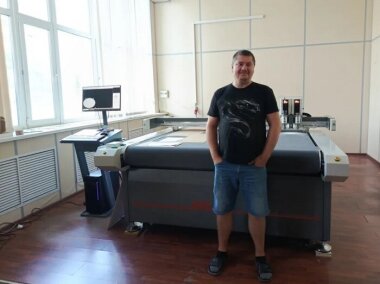 Режущий плоттер RUK MTC 2516 установлен в «Корпорации ЛедАрт»