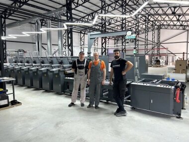 Вторая флексомашина Donghang установлена в типографии «Флекса»