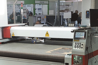 Многофункциональный комплекс для лазерного раскроя и гравировки