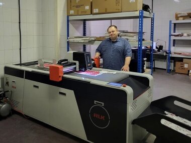 Режущий плоттер RUK установлен в типографии «ПАЛАДИН»