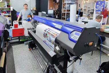 «КОВЧЕГ» установила комплекс широкоформатной печати в студии «Маркер» (Тамбов)