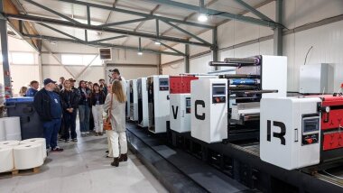 Ролевая офсетная машина DBJY-320 установлена в типографии «Артель-Т»