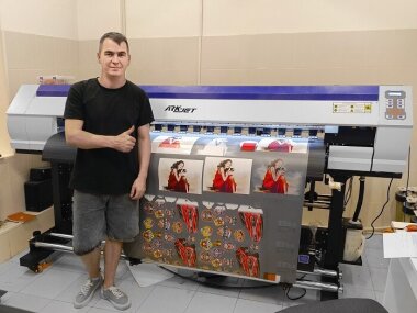 «КОВЧЕГ» запустила УФ-принтер ARK-JET UV 1802 в казанской типографии «Принт-Центр»