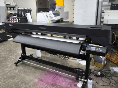 «Смарт-Т» установила Mimaki CJV200 в рекламном агентстве ARTCUBE