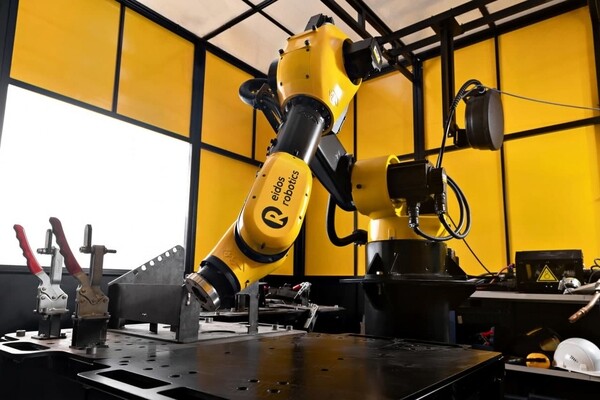 «Элемент» приобрел 51% в разработчике промышленных роботов