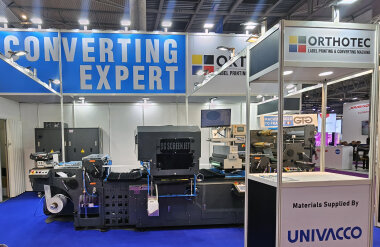 ORTHOTEC выпускает рулонную машину для цифрового облагораживания полиграфической продукции